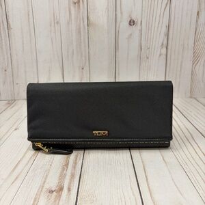 TUMI Voyageur Flap Continental Wallet Black (New with defects)